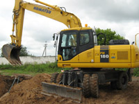 Колесный экскаватор Komatsu_pw180